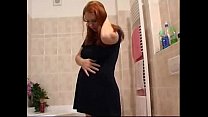 redhead pregnant in shower min Konulu Porno