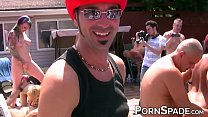 bunch of babes make an amateur sex tape at a pool party min Konulu Porno