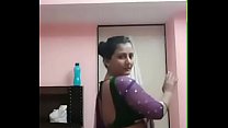 busty pooja bhabhi seductive dance min Konulu Porno