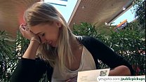 Super beautiful blonde hottie gets paid for pub... Konulu Porno