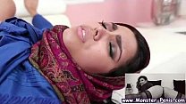 Sexy Med Girl Loves to Suck and Fuck with Long ... Konulu Porno