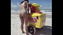 Fiestacasaldf: Micro bikini wife buying popsicles Konulu Porno