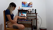I find my girlfriend watching porn and masturba... Konulu Porno