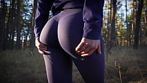 latina milf in super tight yoga pants teasing her amazing ass in the forest min Konulu Porno