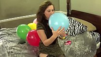 blowing balloons and popping them while chewing bubblegum min Konulu Porno