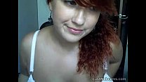 Busty redhead shows off her feet on webcam Konulu Porno