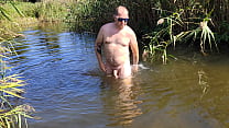 Caught me masturbate in river. Risky outdoor vi... Konulu Porno