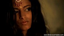 Brunette Indian And Her Sensuality Konulu Porno