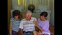 Grandpa gets himself some fresh young pussy to ... Konulu Porno