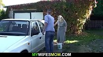 Son-in-law bangs her old pussy outdoors Konulu Porno