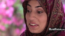 muslim woman introduces herself to every black man in neighborhood hijabharam min Konulu Porno