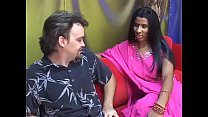 Young Indian lady gives an older man a blow job... Konulu Porno