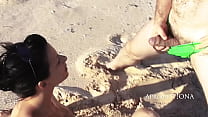 Pissing on each others at the Uluwatu beach Konulu Porno