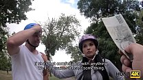 HUNT4K. Roller skater is watching how his babe ... Konulu Porno