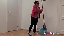 Cleaning lady was tidying up our studios, but J... Konulu Porno