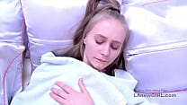 new girl with skinny body gets fucked at her audition min Konulu Porno