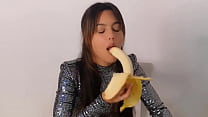 apolonia lapiedra sucking banana sec Konulu Porno