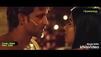 Hrithik Roshan and Pooja Hegde Hot Kiss In Mohe... Konulu Porno