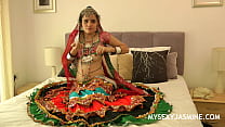 Gujarati Indian Babe Jasmine Mathur Garba Dance Konulu Porno