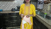 desi bhabhi was washing dishes in kitchen then her brother in law came and said bhabhi aapka chut chahiye kya dogi hindi audio min Konulu Porno