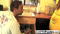 capri cavanni fucks the plumber min Konulu Porno
