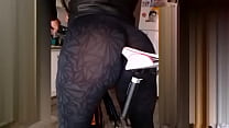 ass in shoes on top of bike Konulu Porno