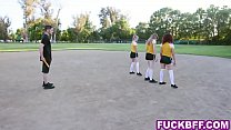 Coach gets lucky with 3 teens after the workout Konulu Porno