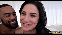 amateur babe kymberlee anne comes face to face with anaconda min Konulu Porno