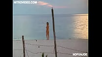 Tintorera: Sexy Skinny Dipping Girl Konulu Porno