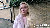 Dumb Blonde British Barbie AMBER DEEN Twerks be... Konulu Porno