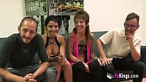 Unexperienced couples' first wife swap ends up ... Konulu Porno