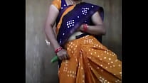 Indian lady is using cucumber inside her vagina... Konulu Porno