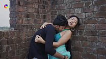 Desi girl fooled and fucked in the field Hindi Konulu Porno
