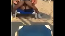 Caught fucking on the beach Konulu Porno