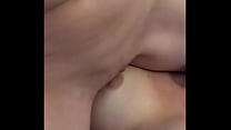 Rubbing my clit with both her nipples, strap on... Konulu Porno