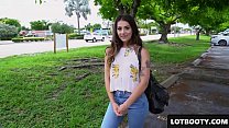 Juicy butt latina teen with small tits gets fuc... Konulu Porno