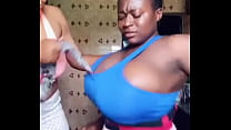 Ghana girl using her bigger boobs to spark a ge... Konulu Porno