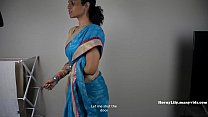 Indian Mother satisfying her holes in Tamil Konulu Porno