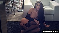 PORNFIDELITY Lana Rhoads Rocks Her Perfect Ass ... Konulu Porno