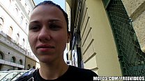 Natural Czech girl is paid cash to take a huge ... Konulu Porno