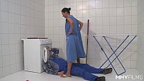 MMV FILMS German Mom draining the plumber Konulu Porno
