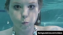 scuba sucking sunny lane blows a dick underwater min Konulu Porno