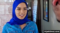 Hot muslim girl threesome banged by movers Konulu Porno