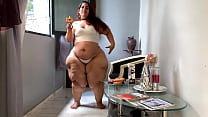 short curvy girl with giant hips amp ass ssbbw feedee emma pear sec Konulu Porno
