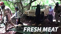 tour of booty fresh arab pussy for these horny american soldiers min Konulu Porno