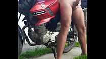 biker enjoying in the street Konulu Porno