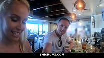 Thick Ass Blonde Fucks A Dude She Just Met In A... Konulu Porno
