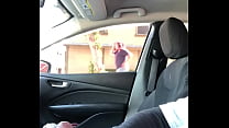 car jack off girl passes by sec Konulu Porno