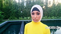 stepsis in hijab tastes cock for the first time min Konulu Porno